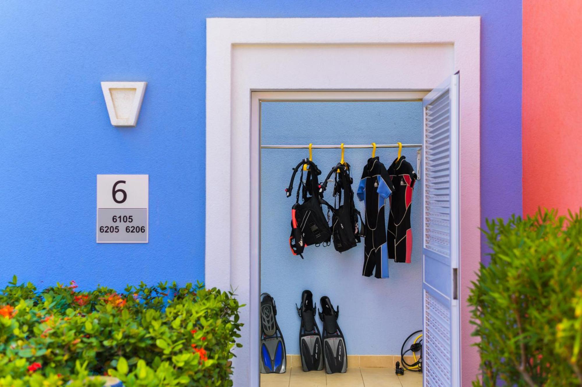 Courtyard By Marriott Bonaire Dive Resort Kralendijk  Exterior photo